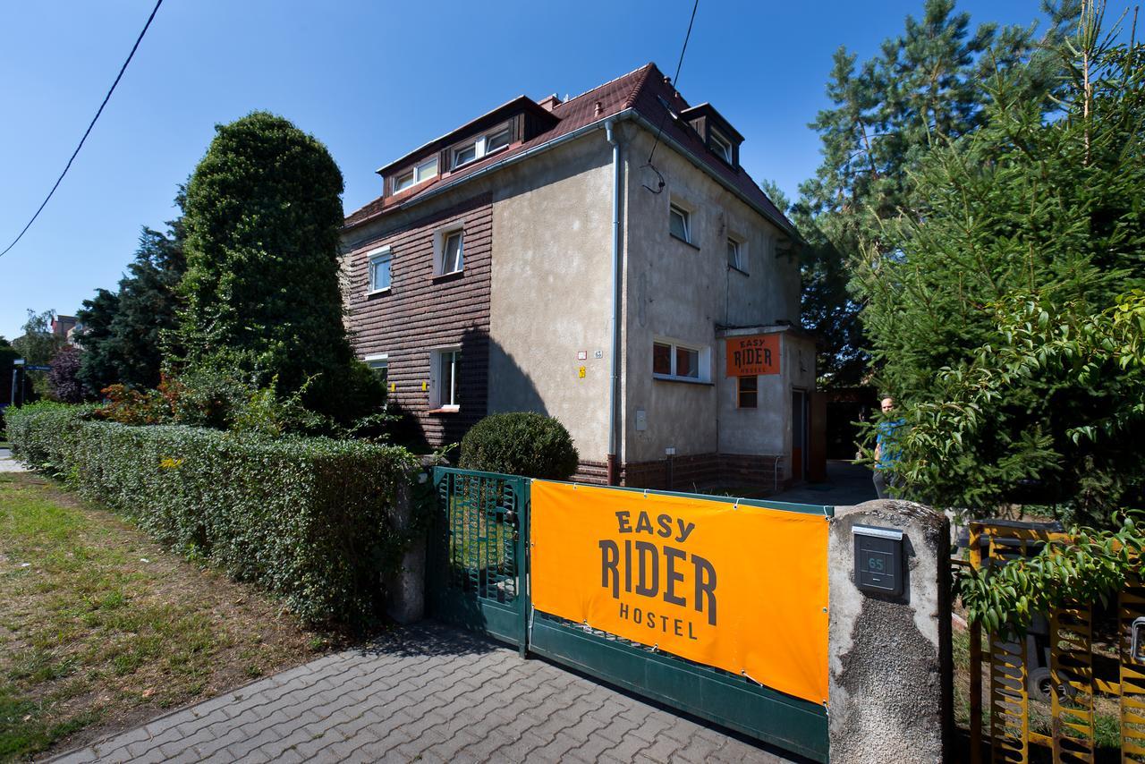 Easy Rider Hostel Вроцлав Екстериор снимка
