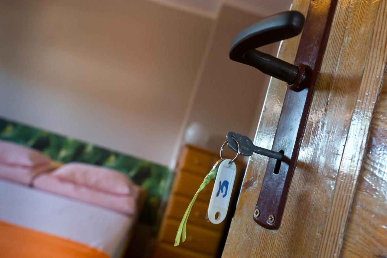Easy Rider Hostel Вроцлав Екстериор снимка