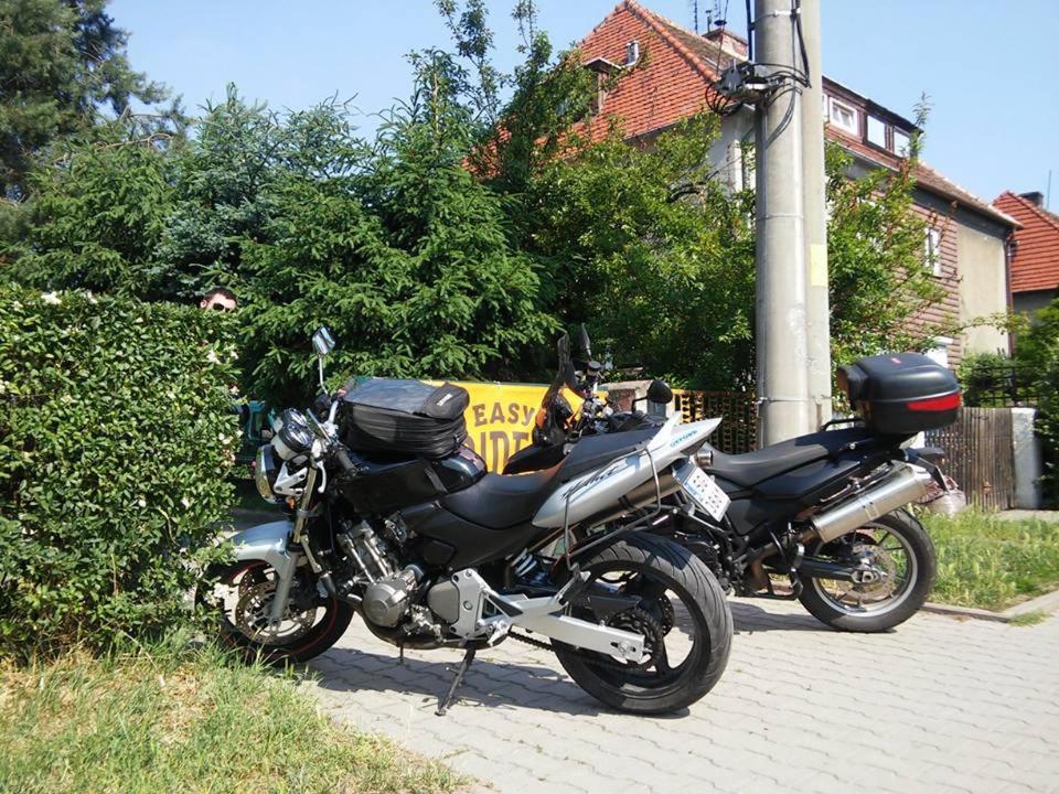 Easy Rider Hostel Вроцлав Екстериор снимка