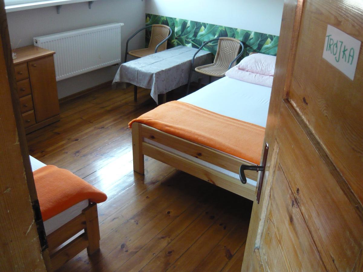 Easy Rider Hostel Вроцлав Екстериор снимка